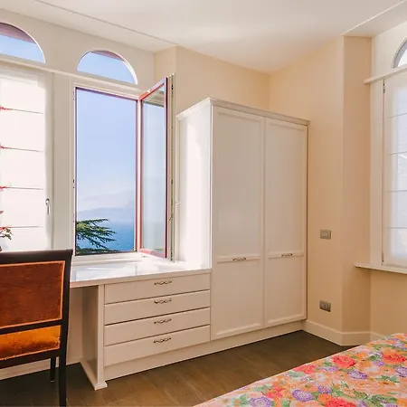 Monti Apartment Varenna